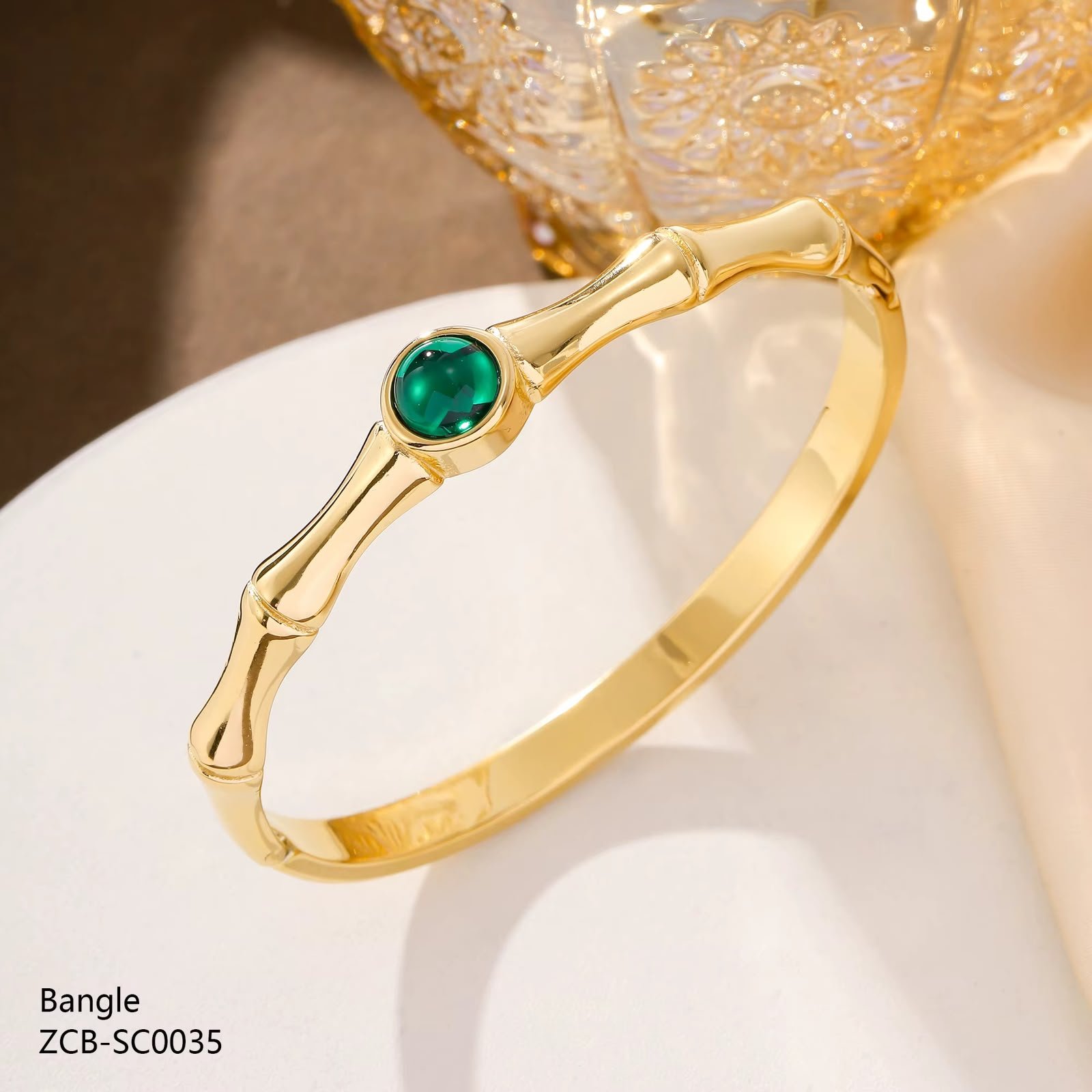 Luxury Emerald Handcuff - Image 4
