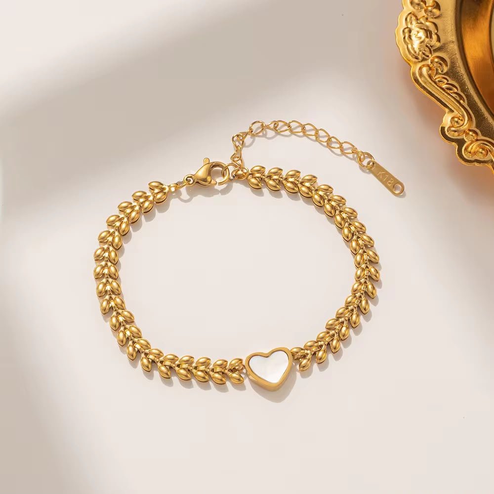 Luxury Heart Bracelet - Image 4