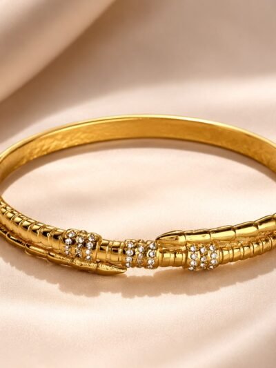 Zircon Handcuff